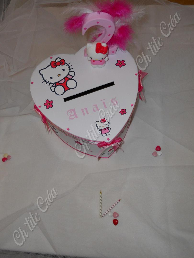 Urne coeur anniversaire 2 ans Hello Kitty, figurine et chiffre en 3D, blanc rose clair et rose fushia