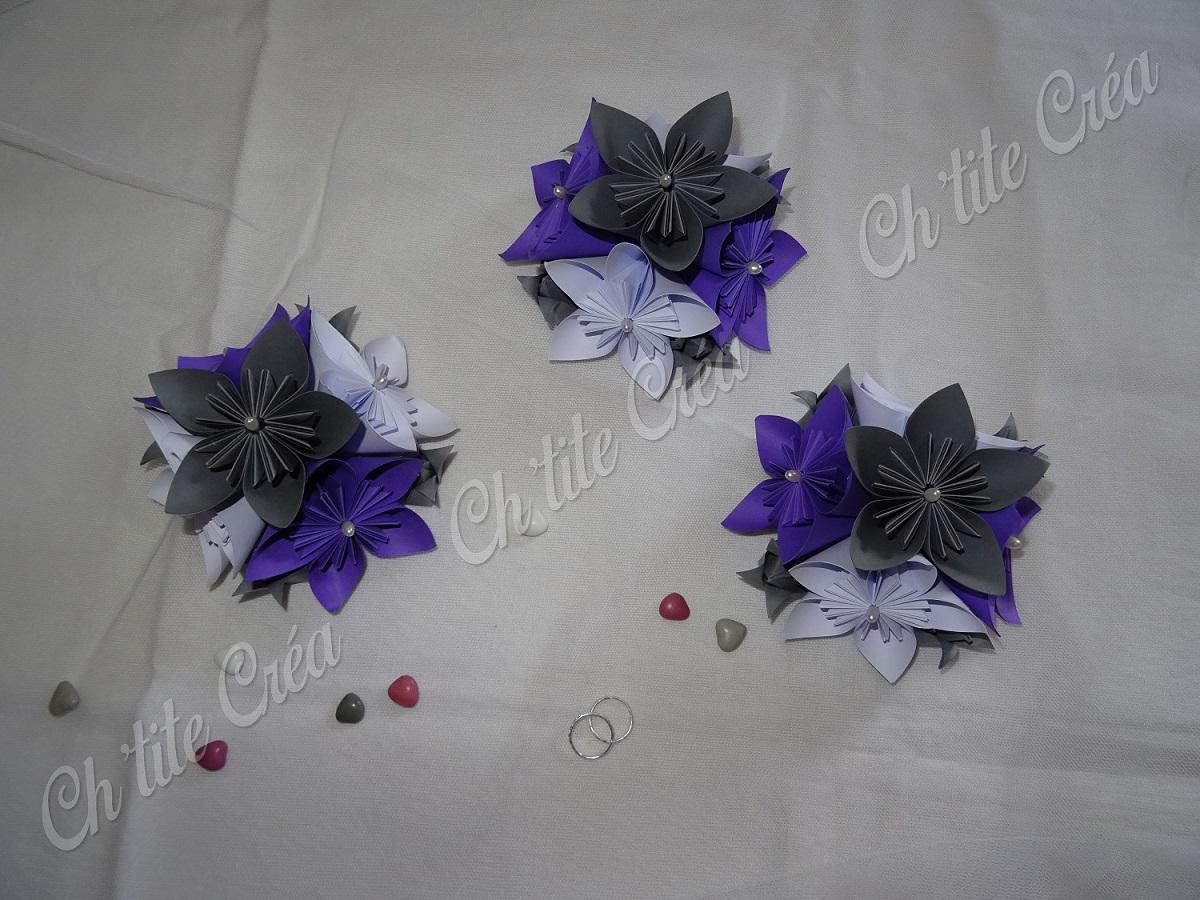 Minis bouquets de table en origami, mariage oui pochette, table d'honneur, lys roses et poinsétias, avec étamines