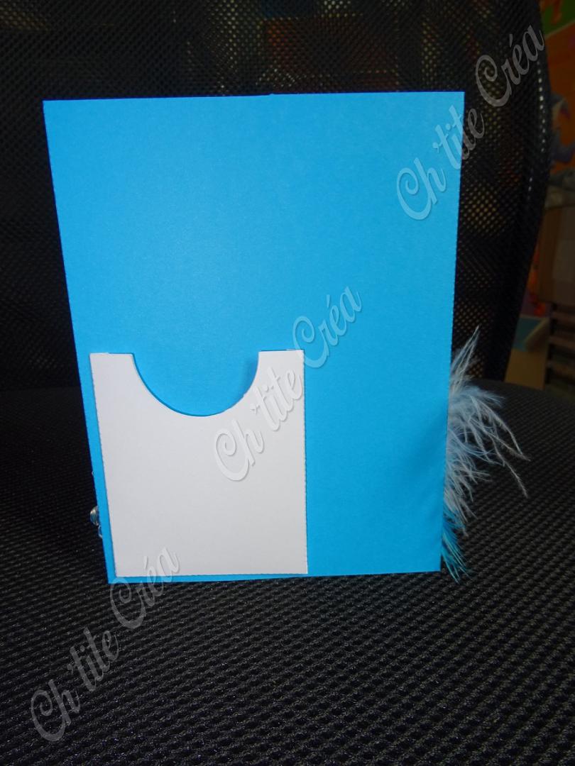 Carte anniversaire box mariage 4 éléments, avec silhouette de mariés au premier plan, sur les cotés reprise du thème du mariage, possibilité de mettre un chèque ou une carte cadeau au dos