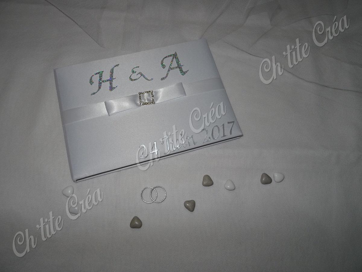Livre d'or relié rectangulaire mariage diamant, couverture et ruban en satin, blanc et argent pailleté