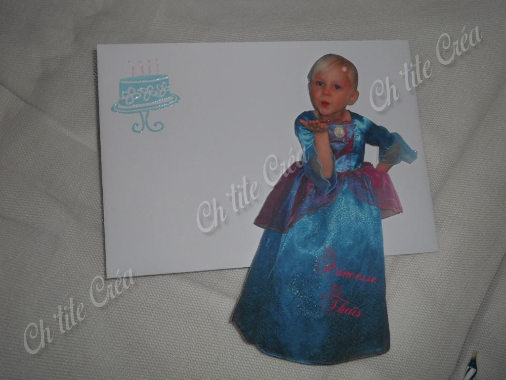 Faire part anniversaire princesse avec photo de l'enfant, blanc bleu turquoise